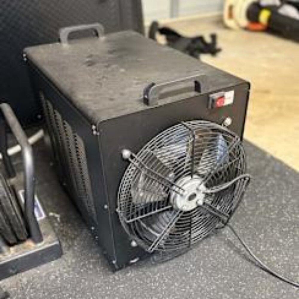 Cold Plunge Tub – Near New – 1200 Negotiable